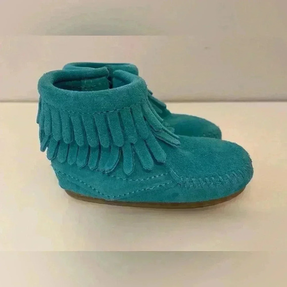 Minnetonka‎ Girl’s Blue Suede Fringe Zipper Boots Size 4 - Picture 2 of 9